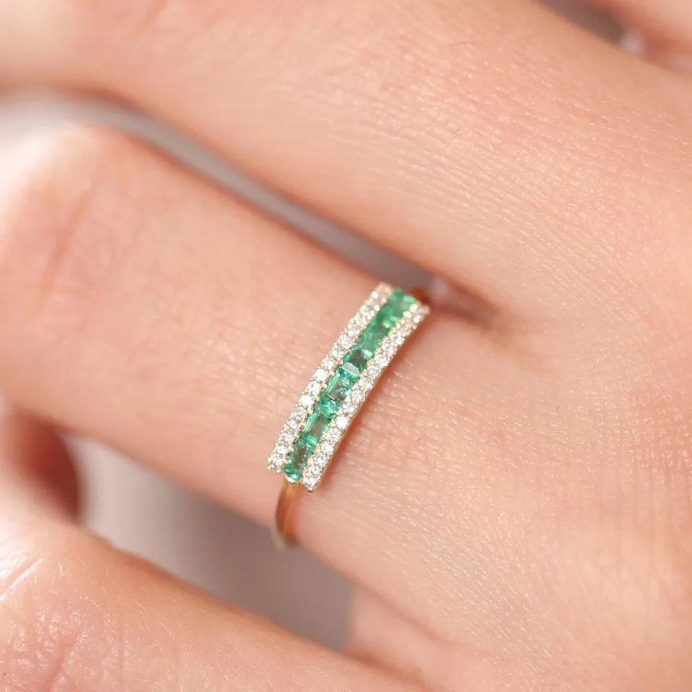 14k Baguette Emerald and Diamonds Ring