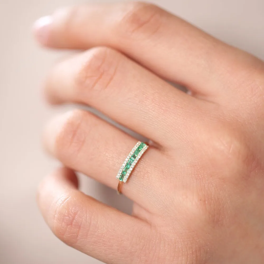 14k Baguette Emerald and Diamonds Ring
