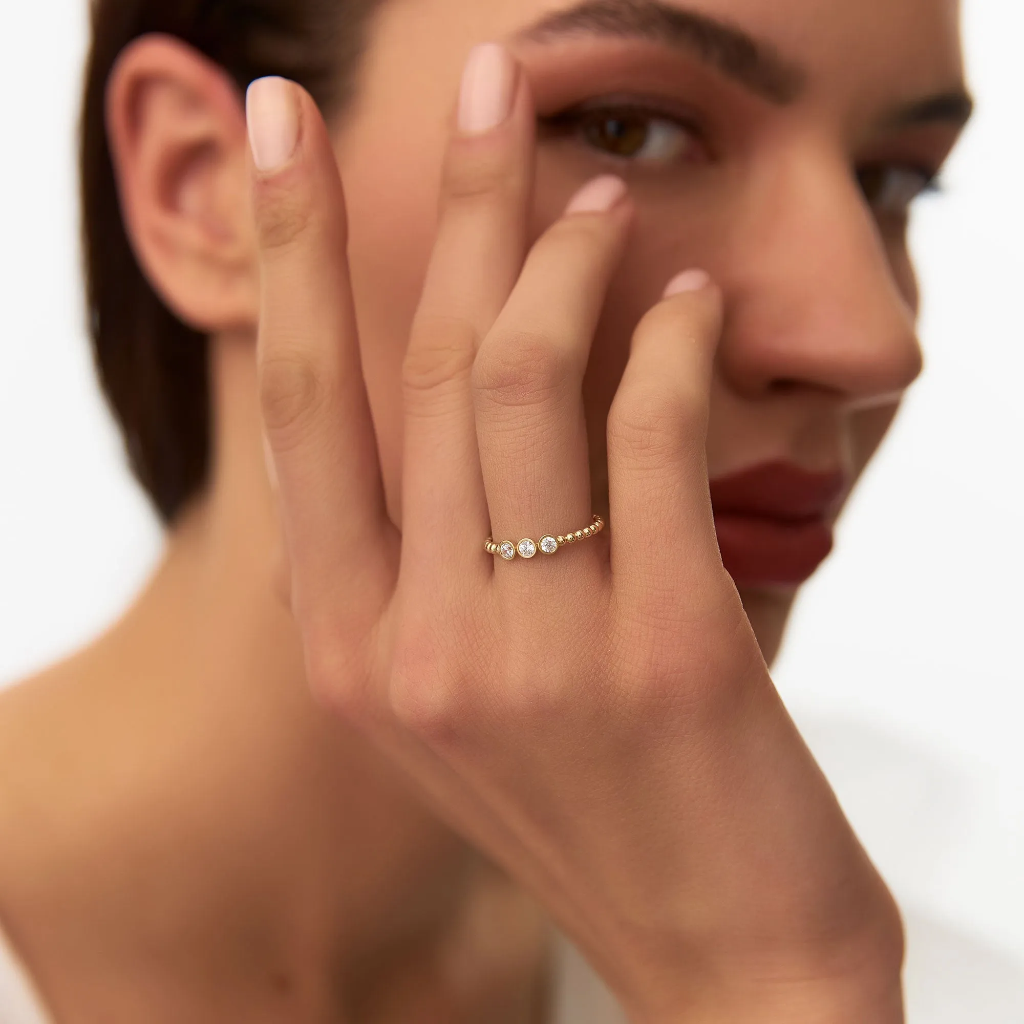14k Beaded Three Stone Diamond Ring