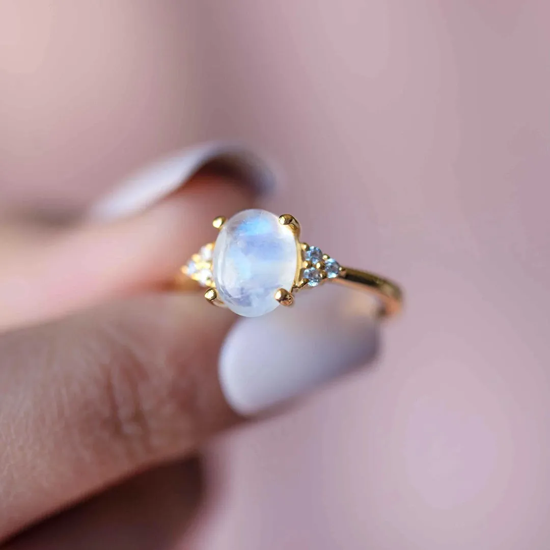 18K Gold Cabochon Moonstone Diamond Ring
