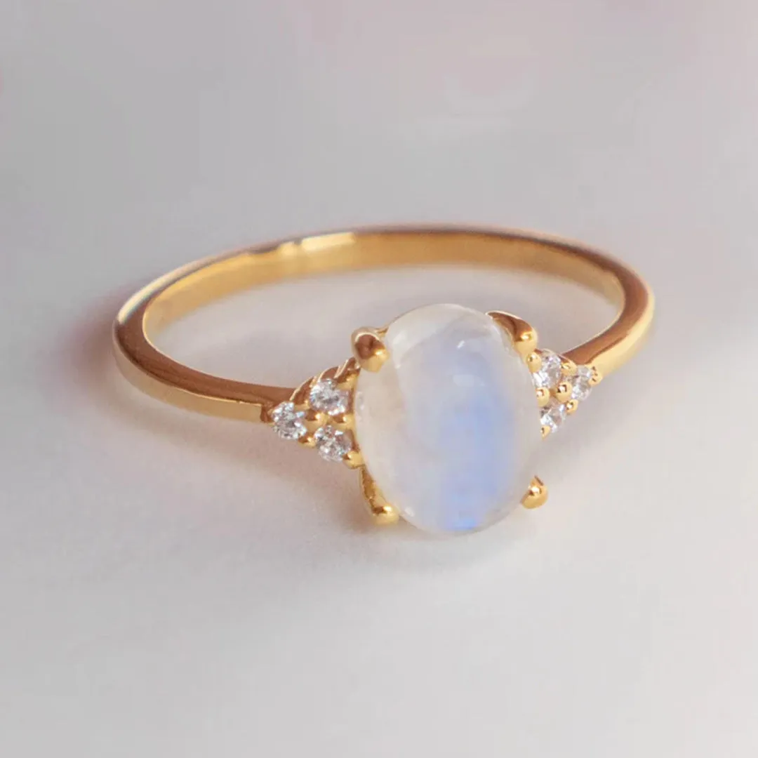 18K Gold Cabochon Moonstone Diamond Ring