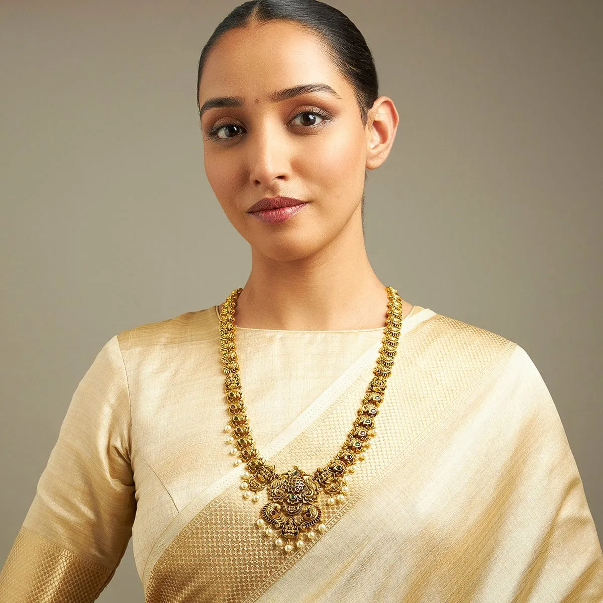 Antique Necklace 165076