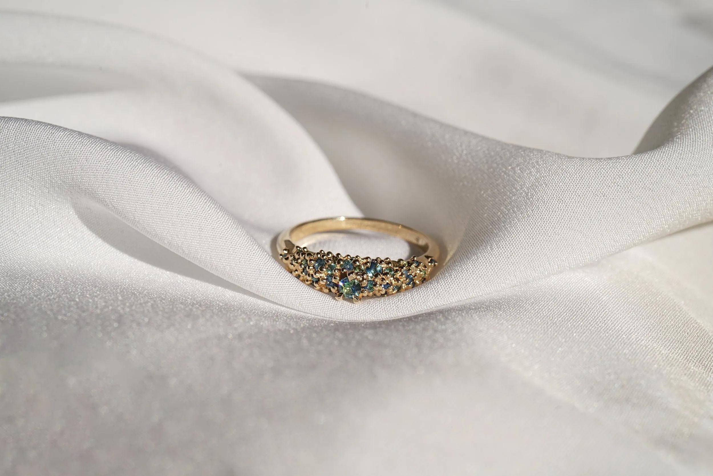 Blue-Green Sapphire and Diamond Mix Moss Signet Ring