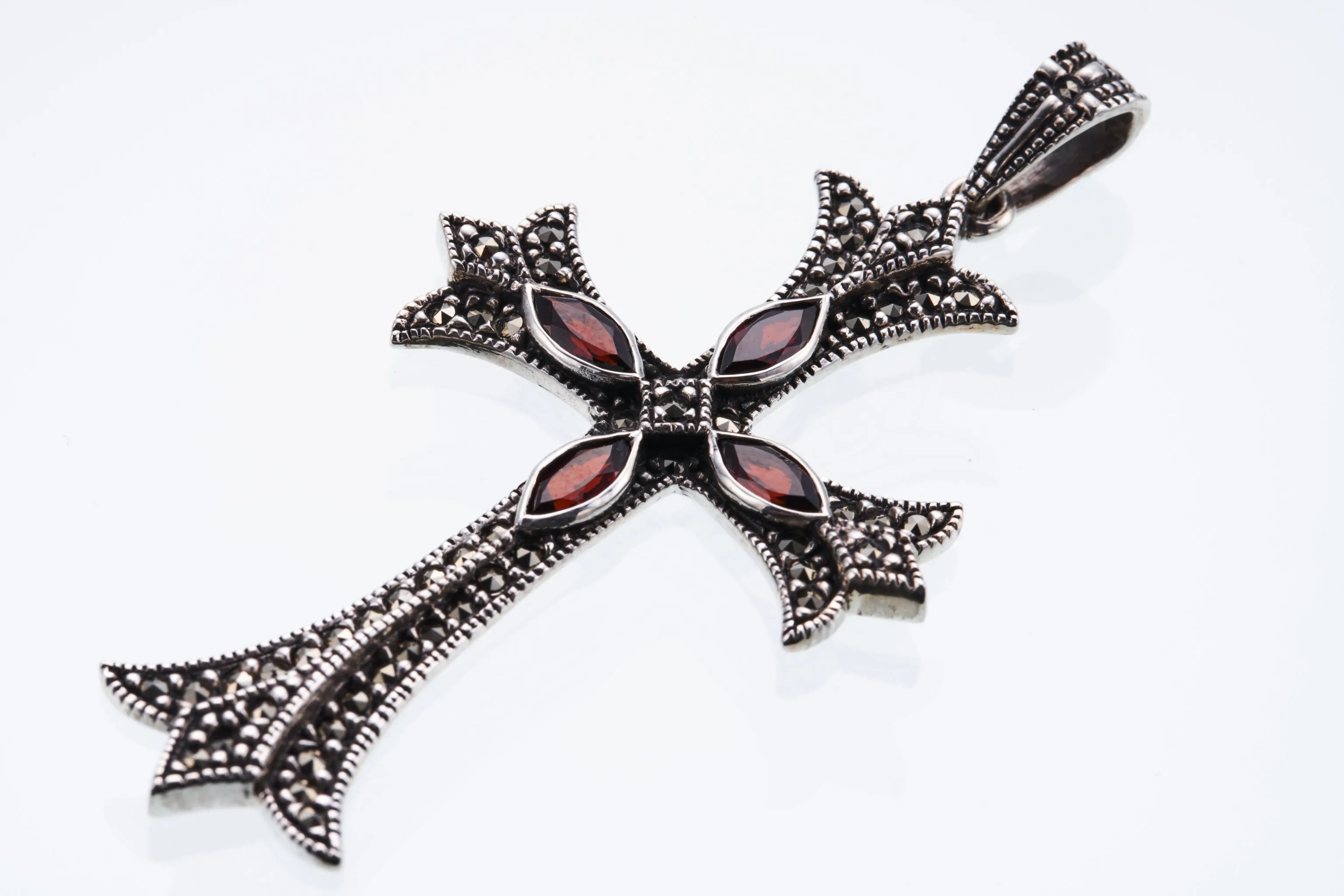 Cross on Cross Pendant : L (Garnet)