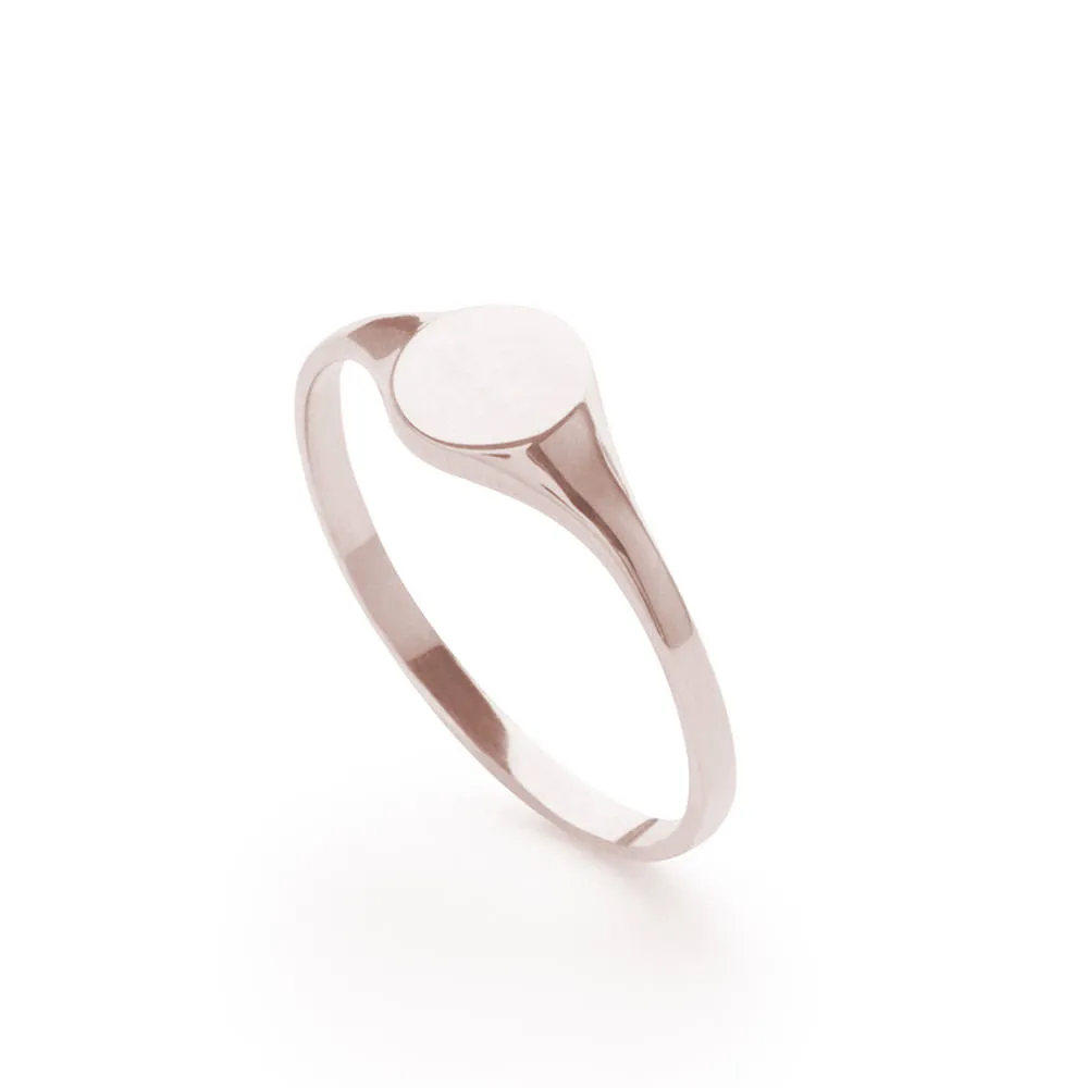 Demi Signet Ring in Rose Gold
