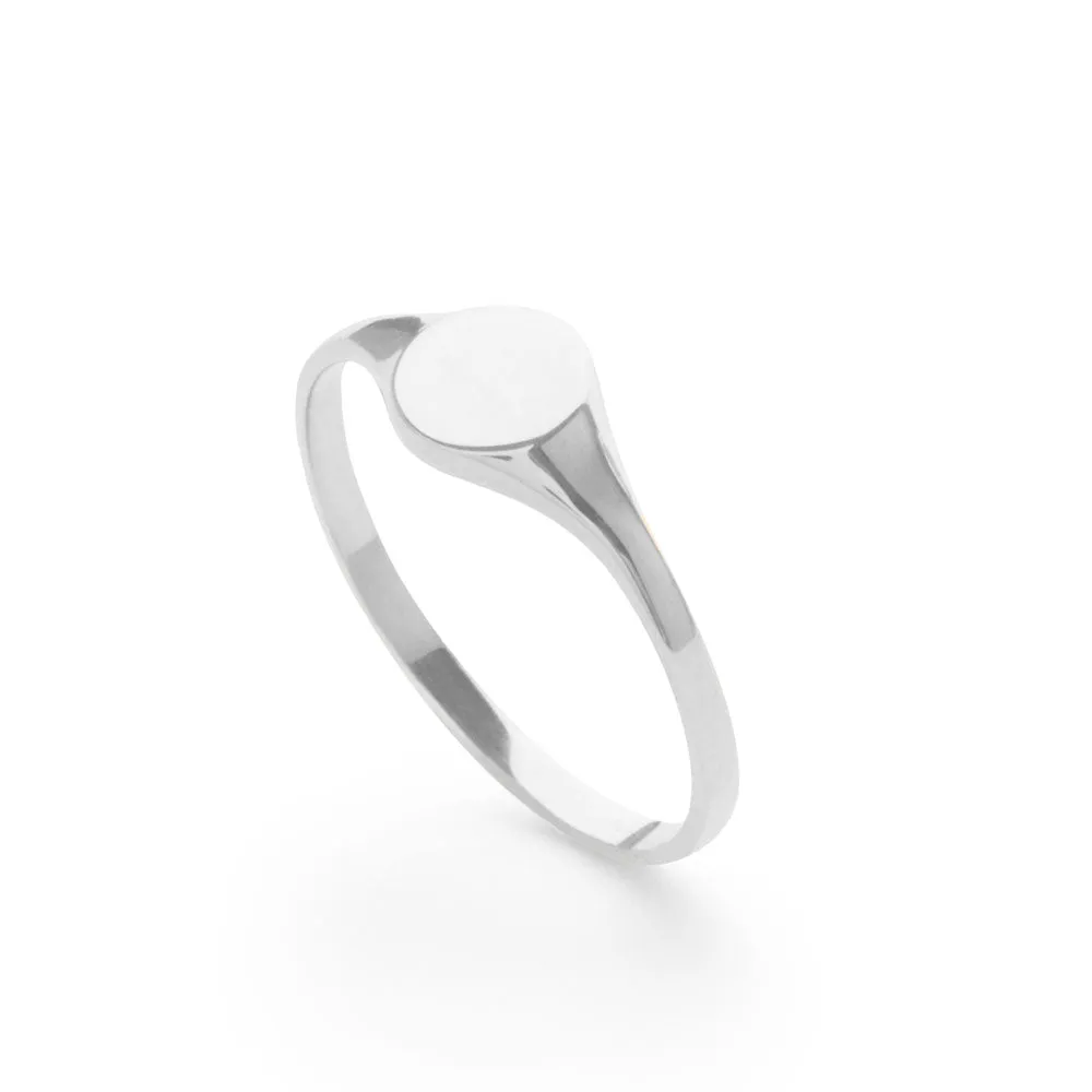 Demi Signet Ring in White Gold