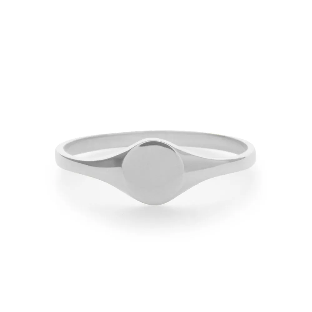 Demi Signet Ring in White Gold
