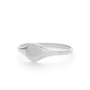 Demi Signet Ring in White Gold