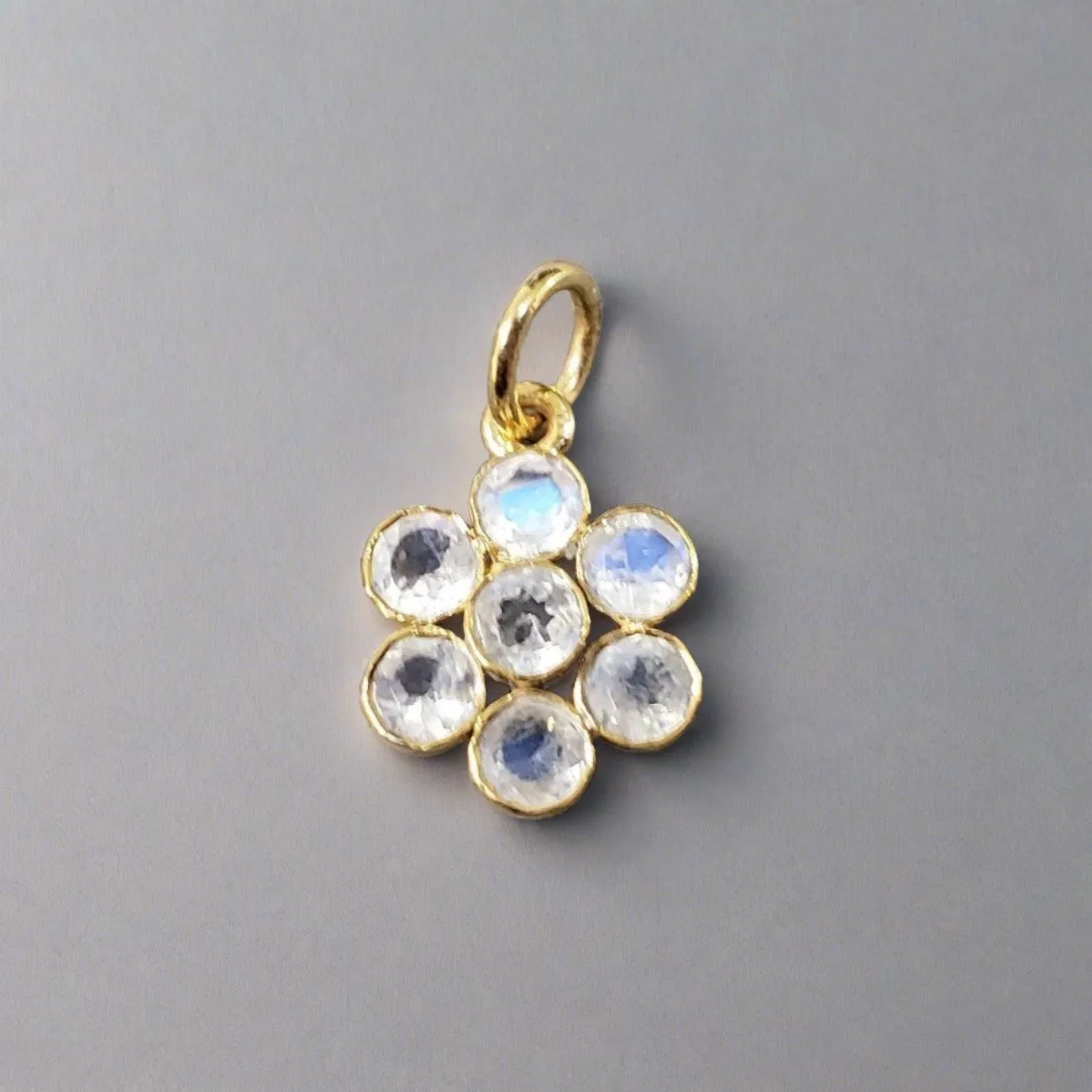 Flower 14k Gold Rainbow Moonstone Pendant