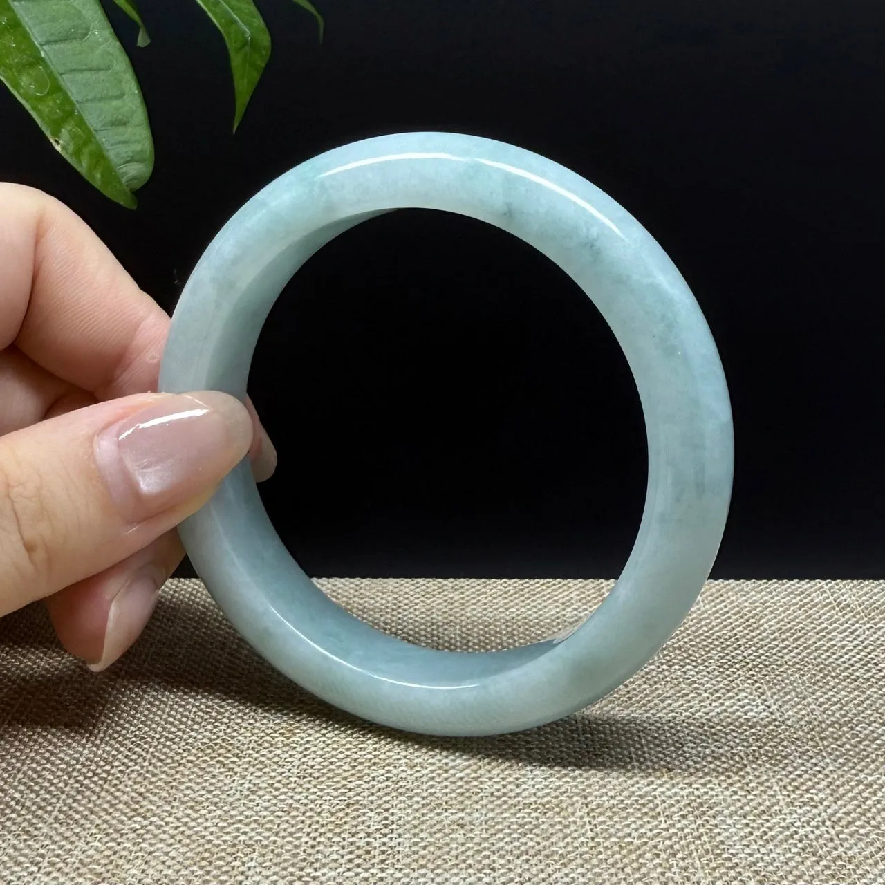 Genuine Burmese Green Jade Jadeite Bangle Bracelet ( 57.2mm )