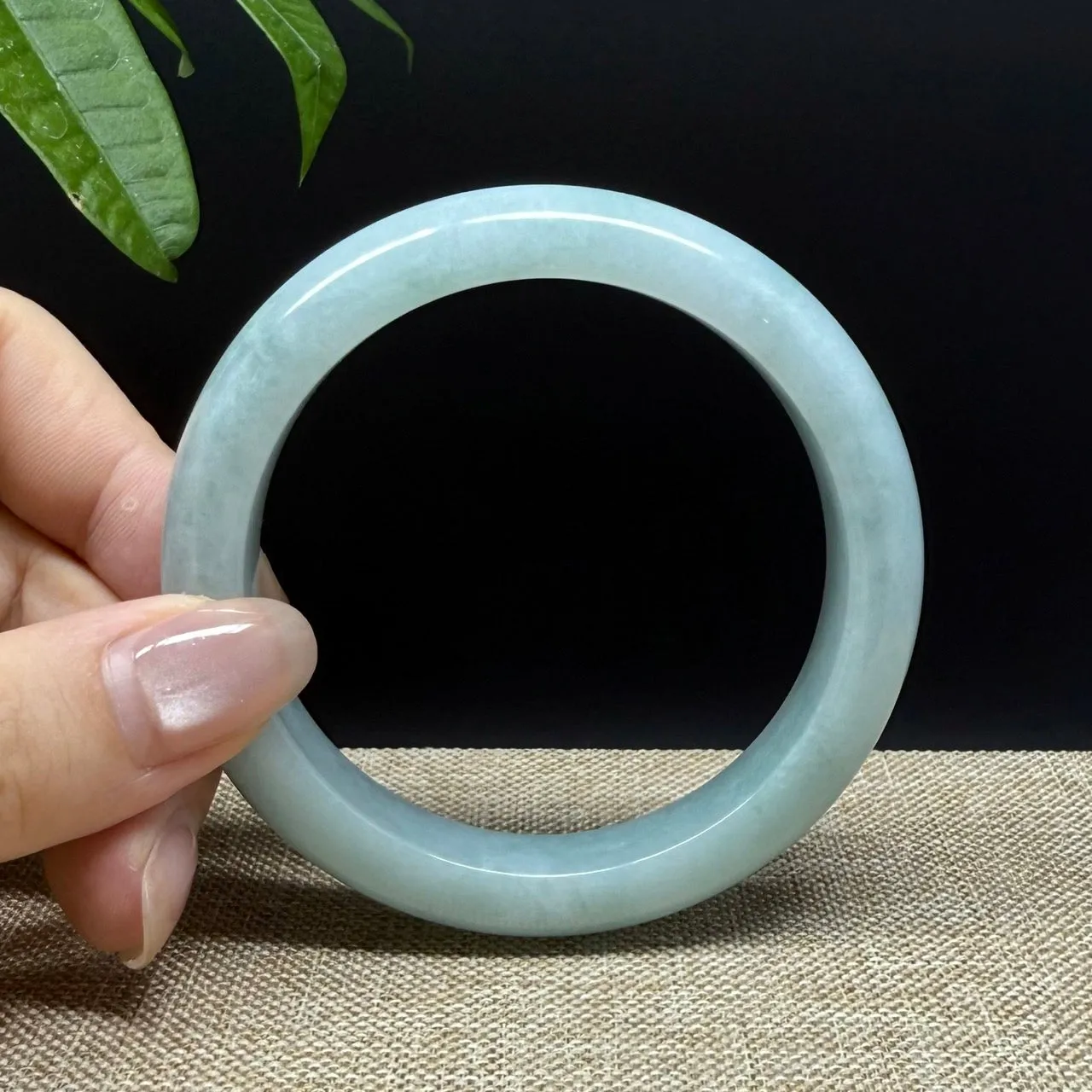 Genuine Burmese Green Jade Jadeite Bangle Bracelet ( 57.2mm )
