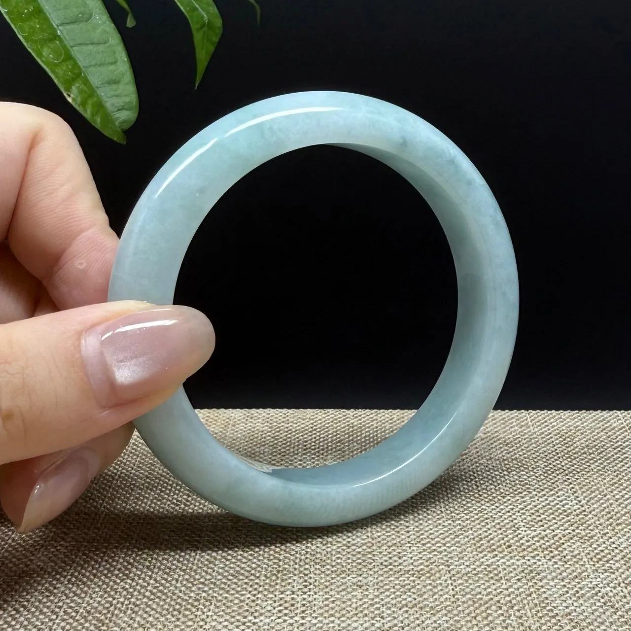 Genuine Burmese Green Jade Jadeite Bangle Bracelet ( 57.2mm )