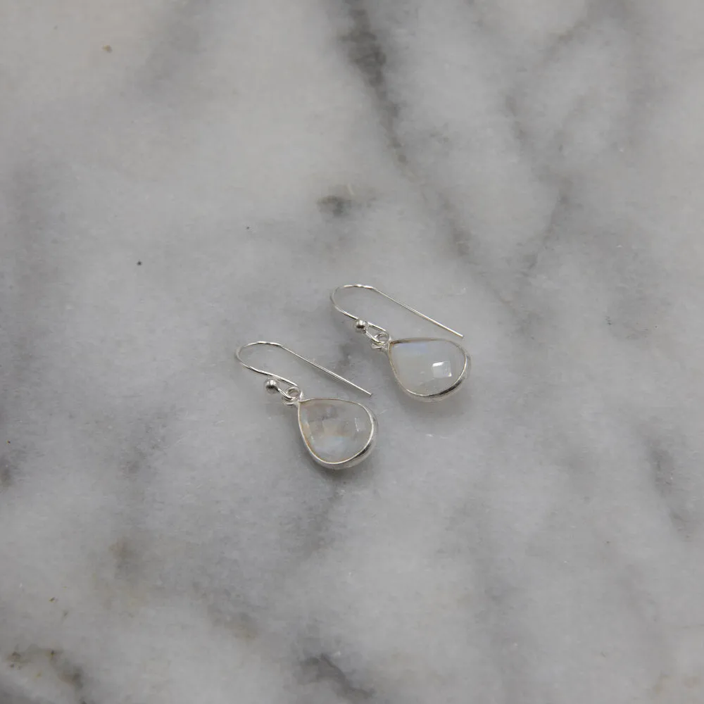 Iris, Rainbow Moonstone