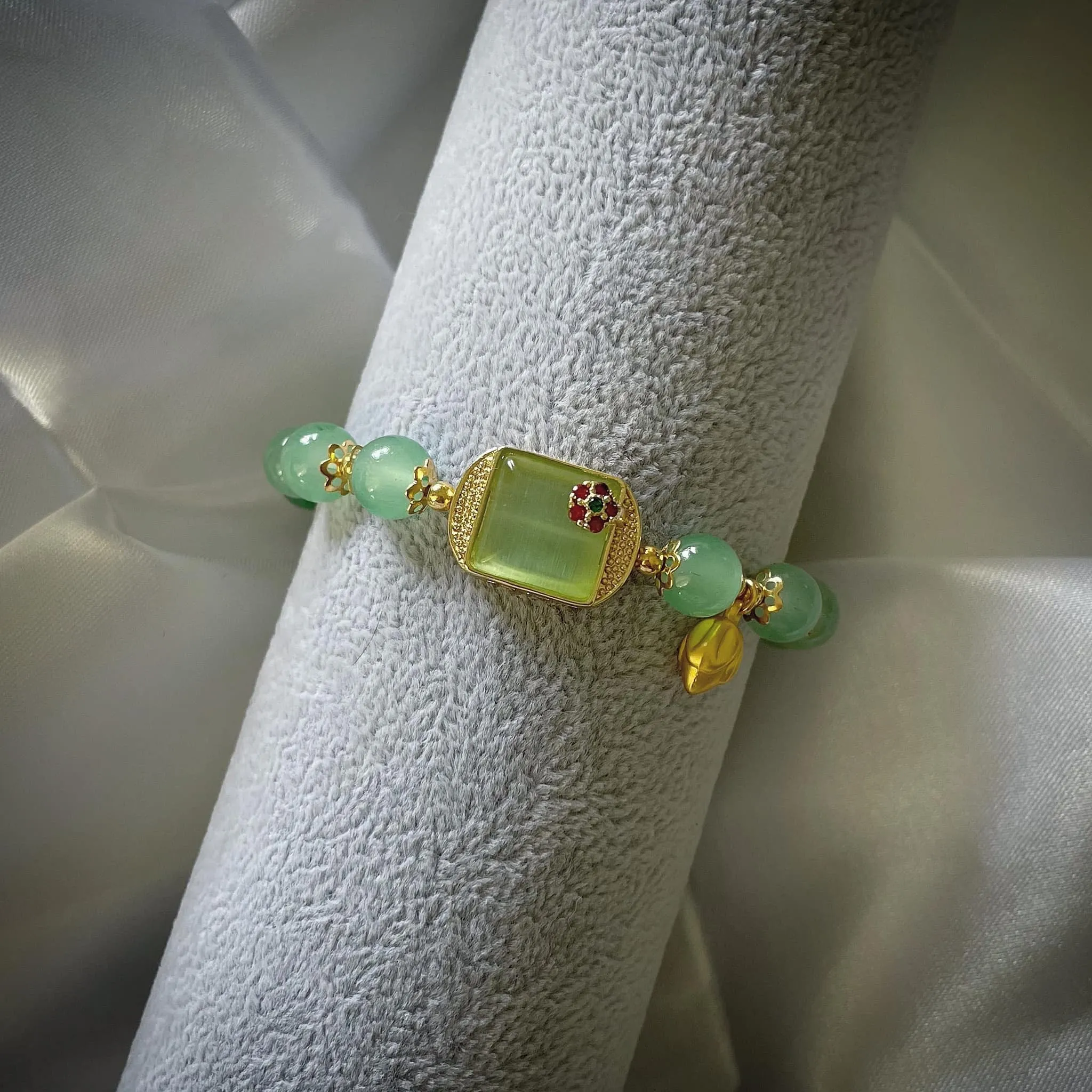 JADE SQUARE CHARM BRACELET