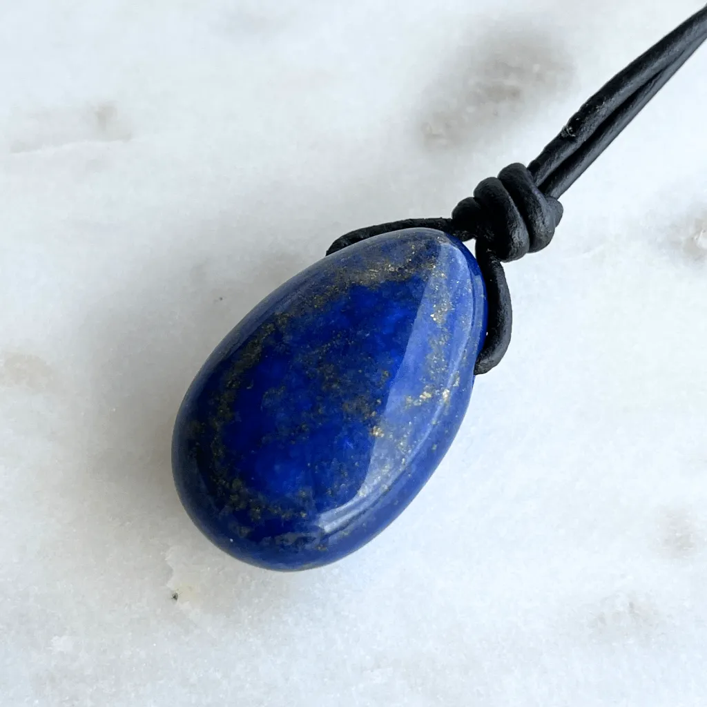 Lapis Lazuli Gemstone Pendant Necklace - Royal Elegance