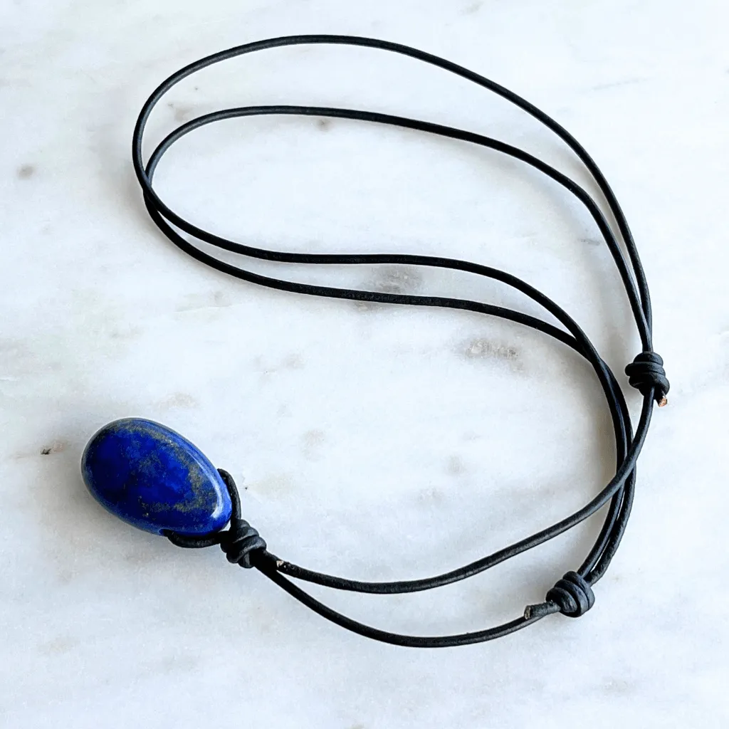 Lapis Lazuli Gemstone Pendant Necklace - Royal Elegance