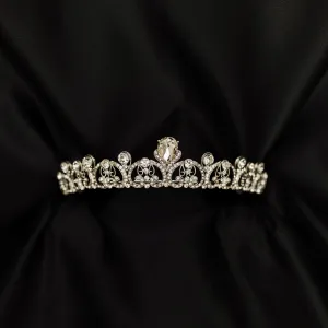 Linda's Tiara in Silver
