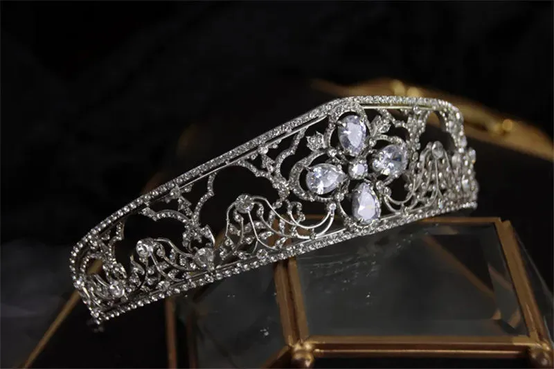 Old Fashion Flower Cubic Zircon Tiara Crown