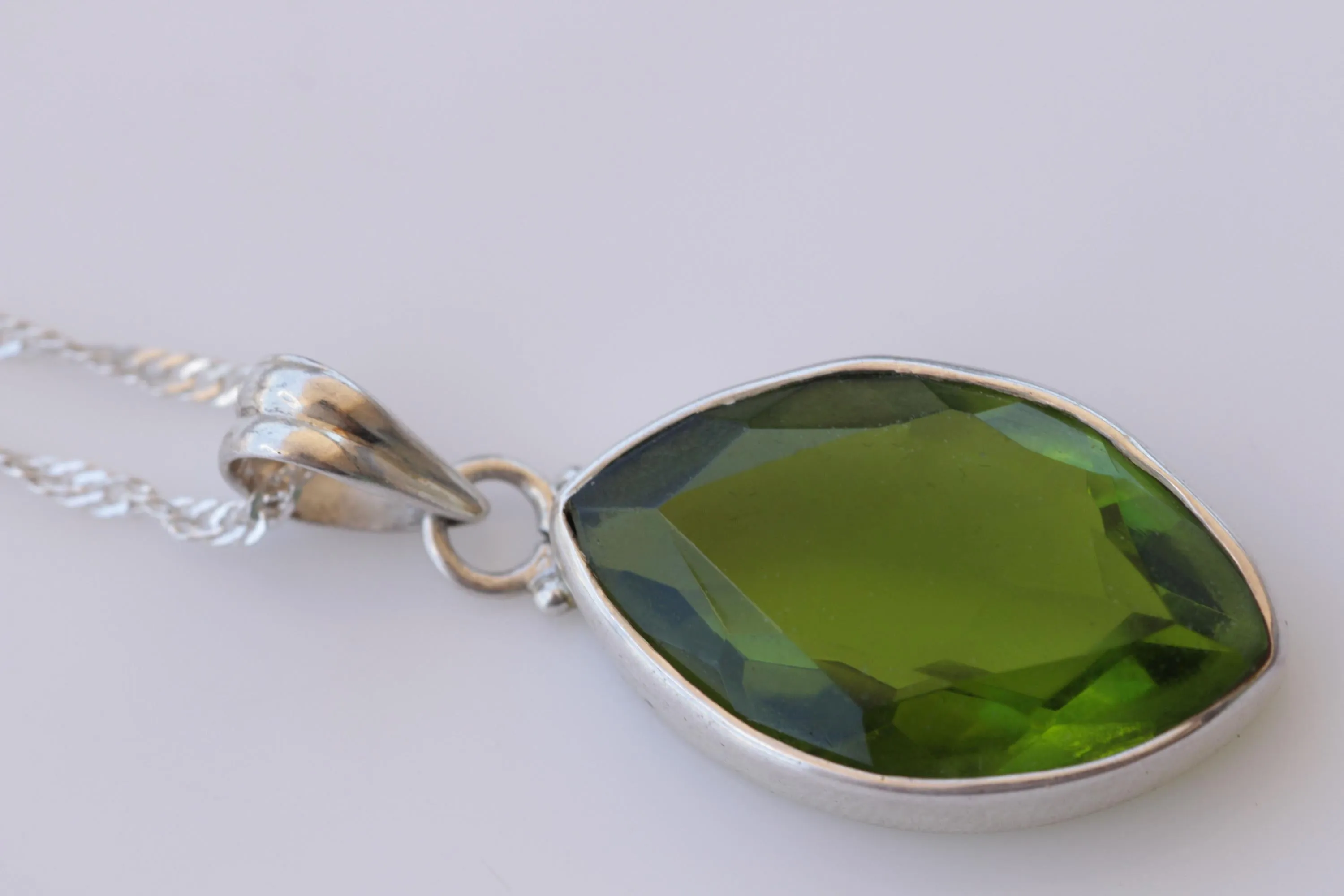 PERIDOT NECKLACE