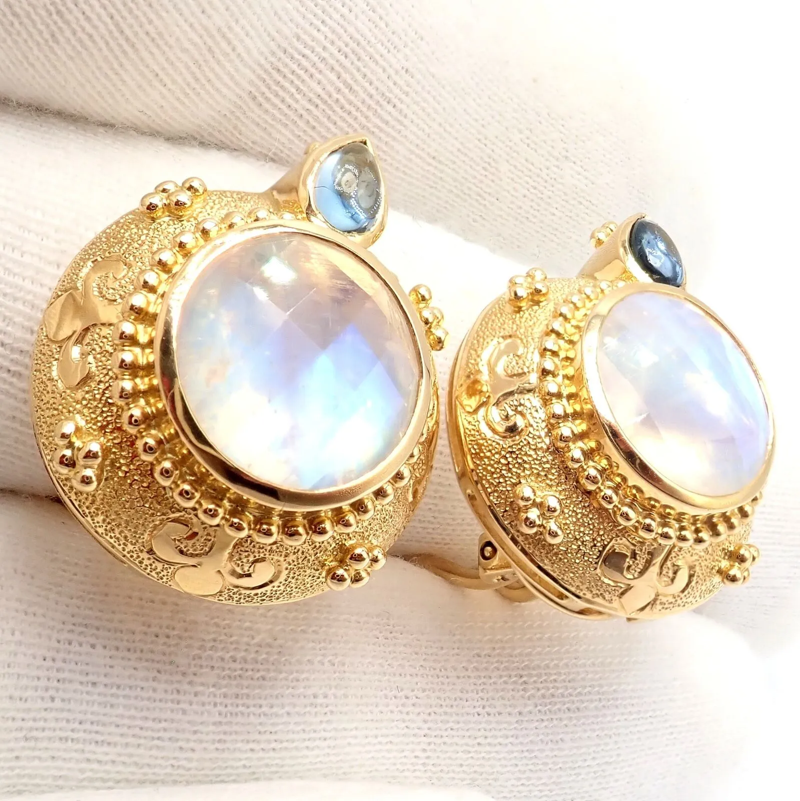 Rare! Vintage Paula Crevoshay 18k Gold Aquamarine Moonstone Round Earrings OOAK