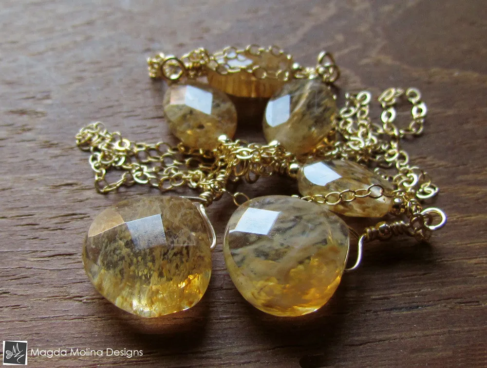 The Delicate Gold Chain Lariat With Rutilated Quartz Drops