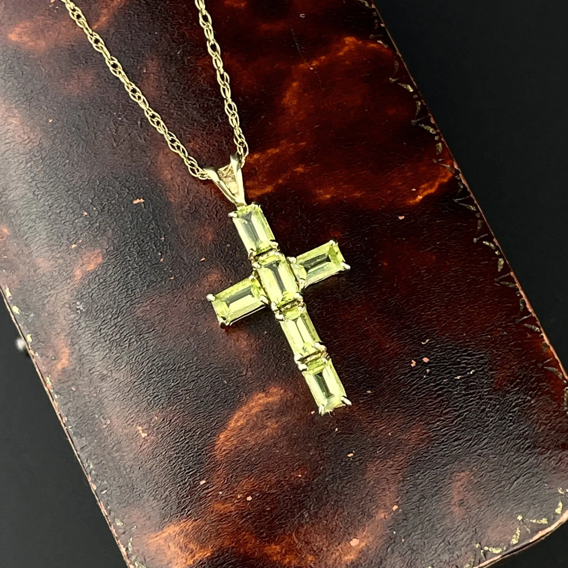 Vintage Gold Peridot Cross Pendant Necklace