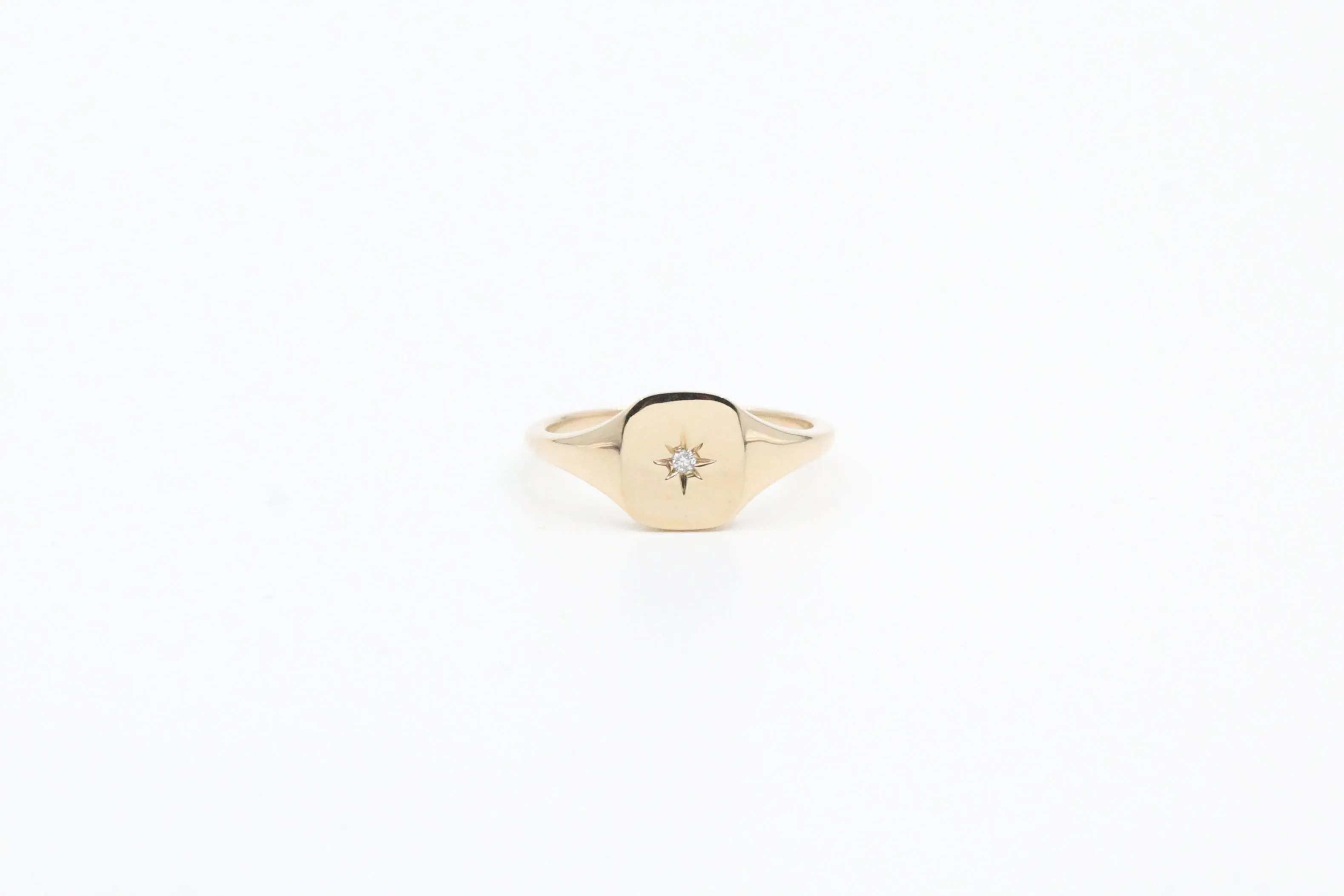 Yellow Gold Signet Ring with Diamond
